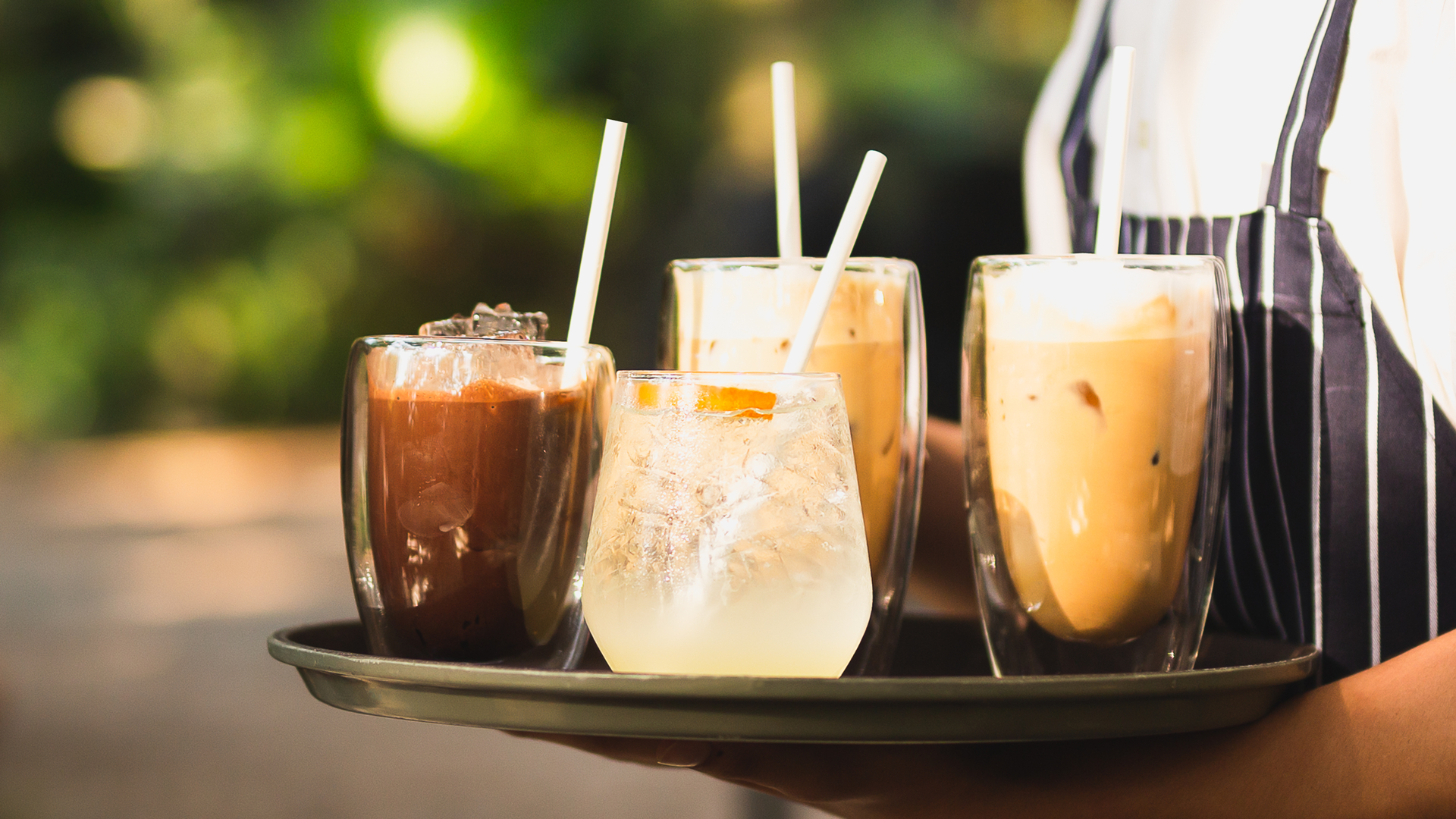 Non-alcoholic drinks encompass far more than just the drinks disguised as alcoholic ones. Non-alcoholic drinks include everything from coffee and tea to soda, energy drinks, smoothies and milkshakes. And they are profit centers for most operators.